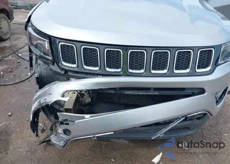 2017 Jeep Compass Sport z USA, uszkodzony, nr VIN 3C4NJDABXHT631203